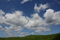 高原と綿雲