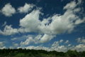 草原と雲