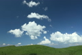 草原と雲